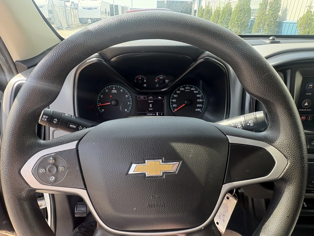 2022 Chevrolet Colorado alt