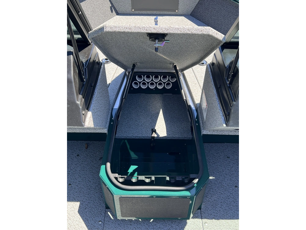 2026 Lund Boat Co 1775 Adventure Sport alt