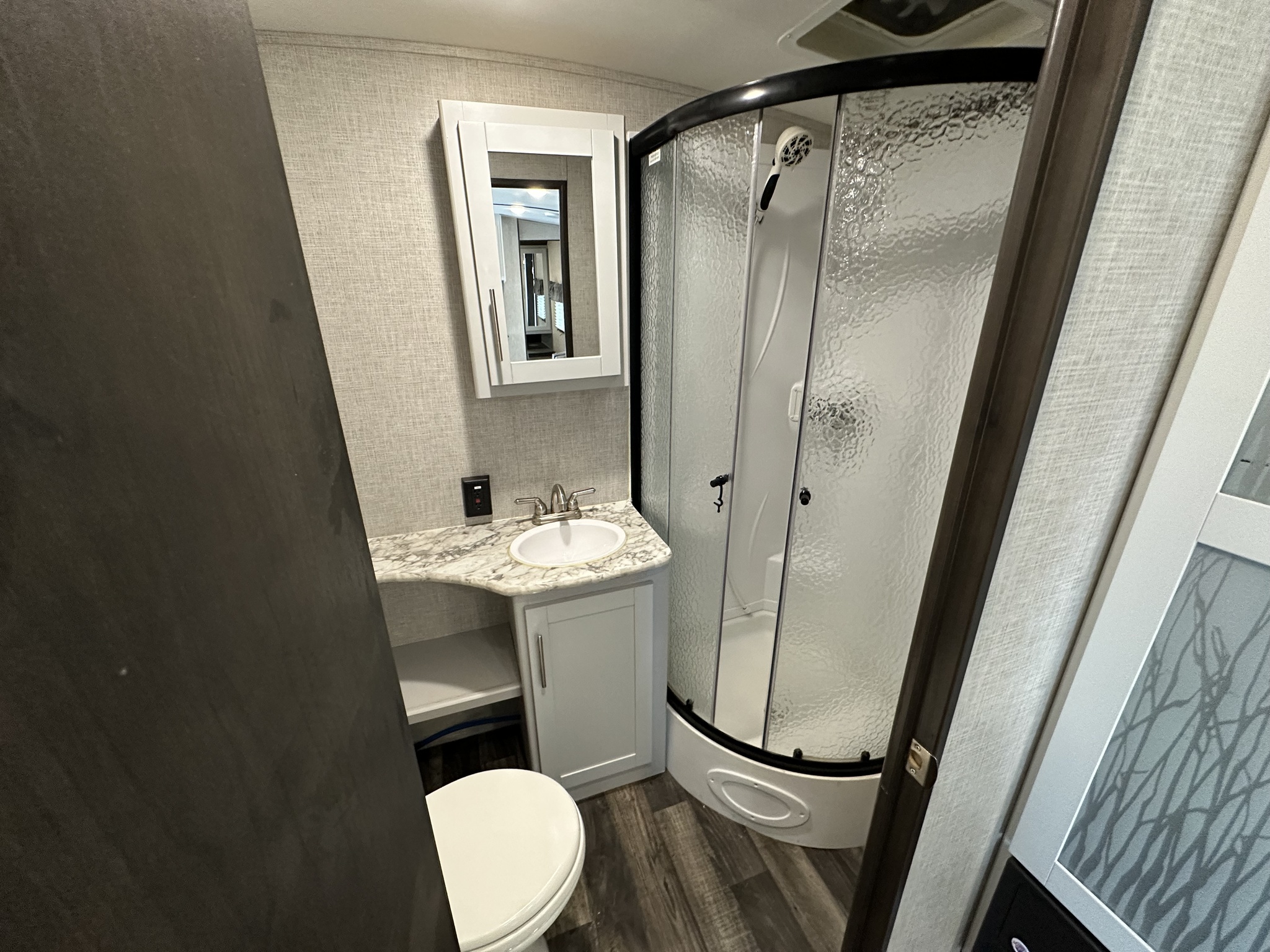 2019 Keystone RV Bullet 22RBP thumbnail 30
