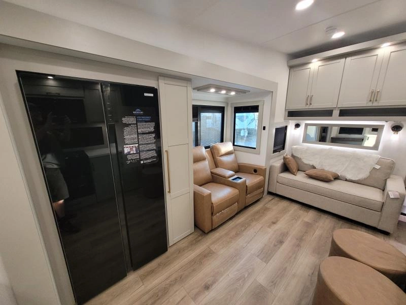 2026 Brinkley Model Z Z2680 alt