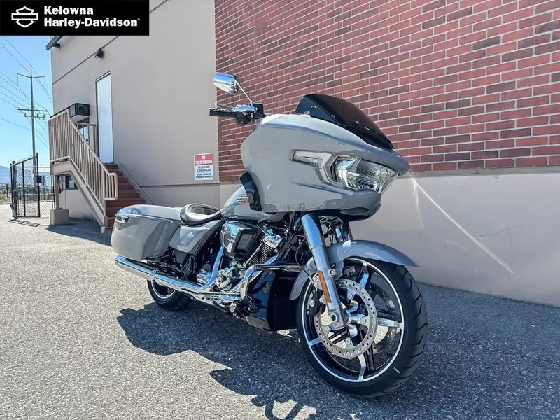 2026 Harley-Davidson FLTRX - Road Glide® thumbnail 3