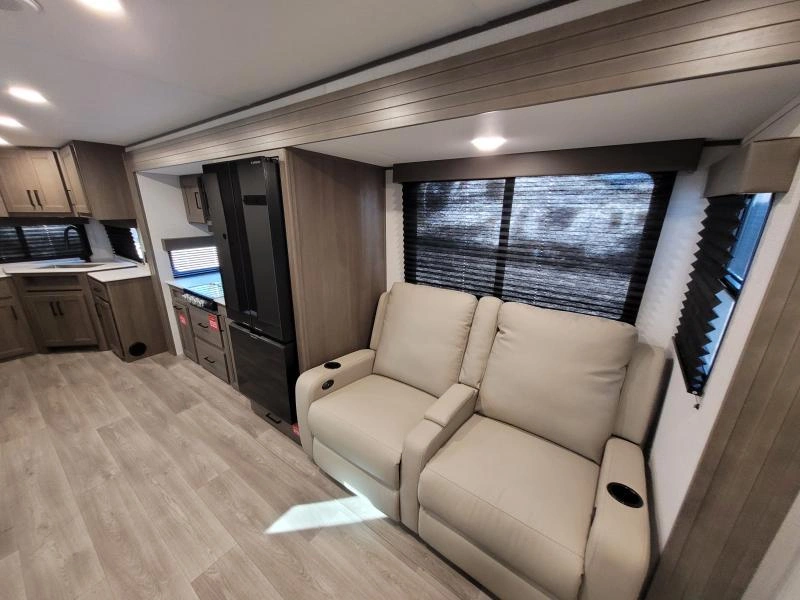 Grand Design Transcend 25mlx 2026 alt
