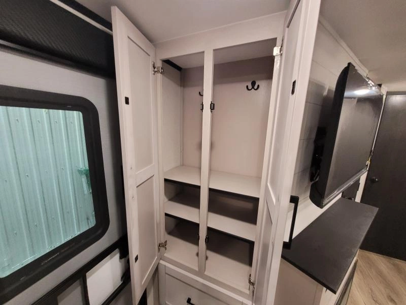 Jayco Jay Feather 26fk 2026 alt