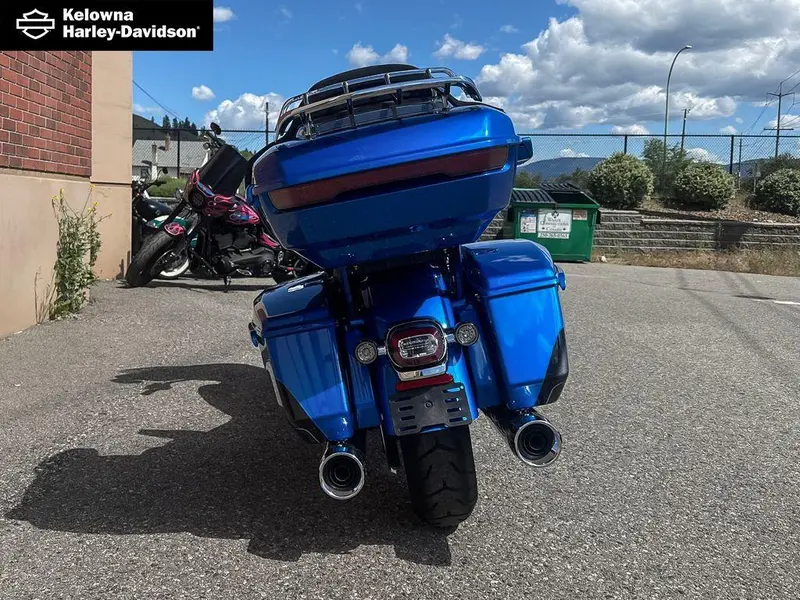 2026 Harley-Davidson FLHXLSE - CVO™ Street Glide® Limited thumbnail 5