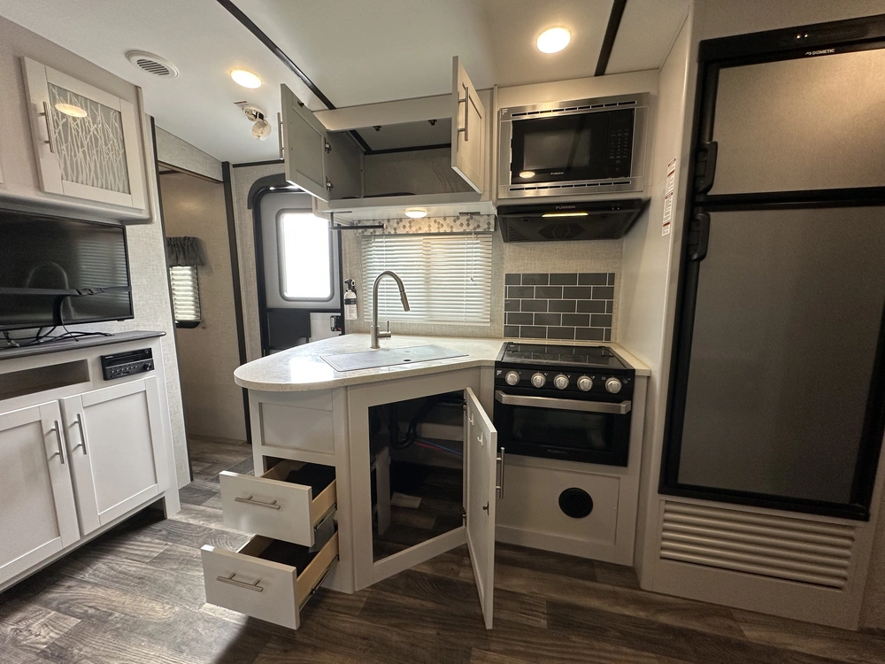 Keystone Rv Bullet 22rbp 2019 alt