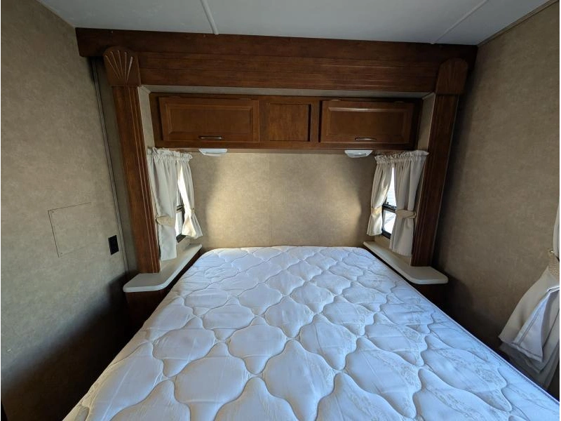Coachmen Pursuit 31db 2014 alt