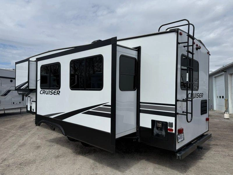 Crossroads Cruiser 28rd 2022 alt