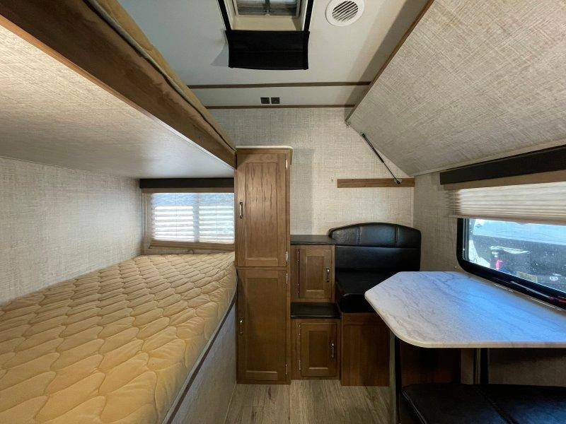 2020 Gulfstream Envision 284qb alt