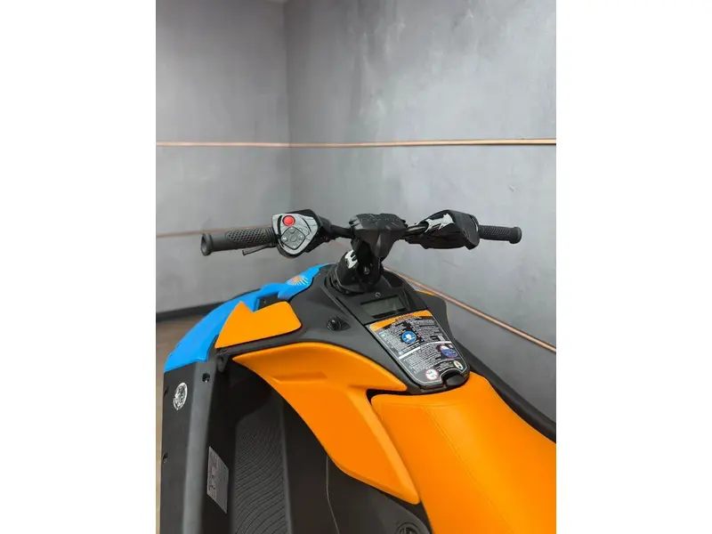 2026 Sea-Doo SPARK TRIXX  3UP IBR "Gulfstream Blue / Orange Crush  (Sound System)" thumbnail 6