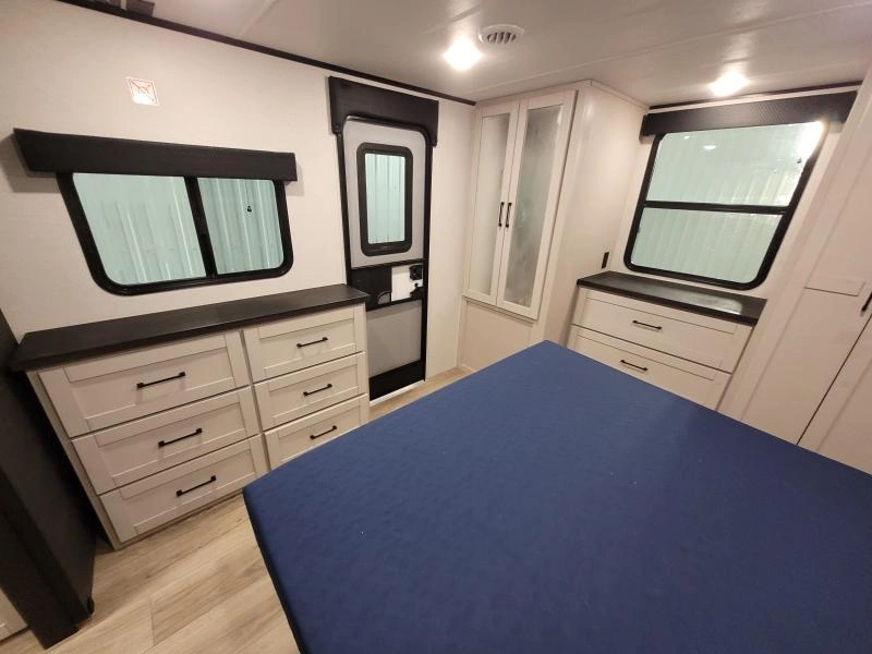 Jayco Jay Feather 26fk 2026 alt