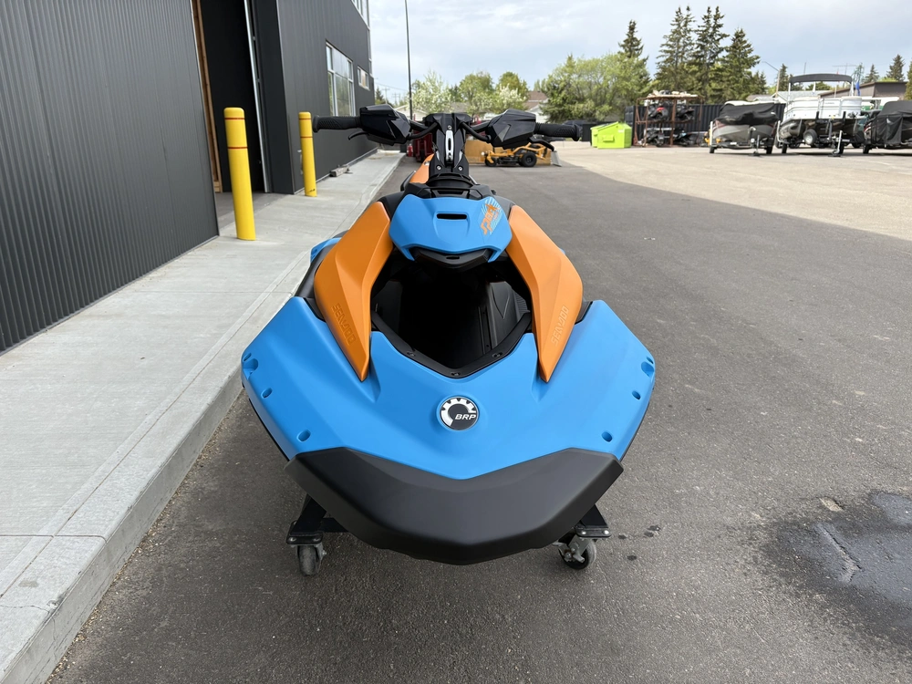 2026 Sea-doo Spark Trixx For 3 alt