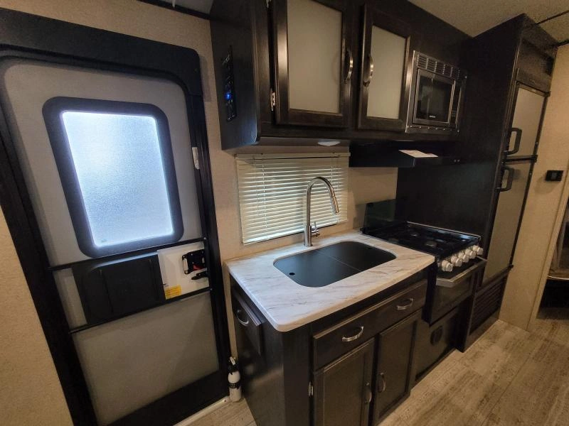 Coachmen Northern Spirit 2342bh 2019 alt
