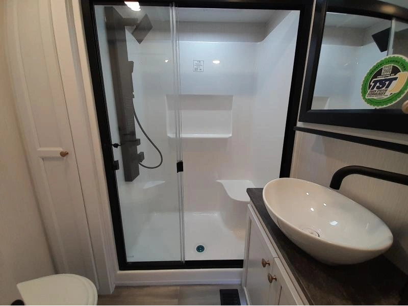 Forest River Cedar Creek 3525lf 2024 alt