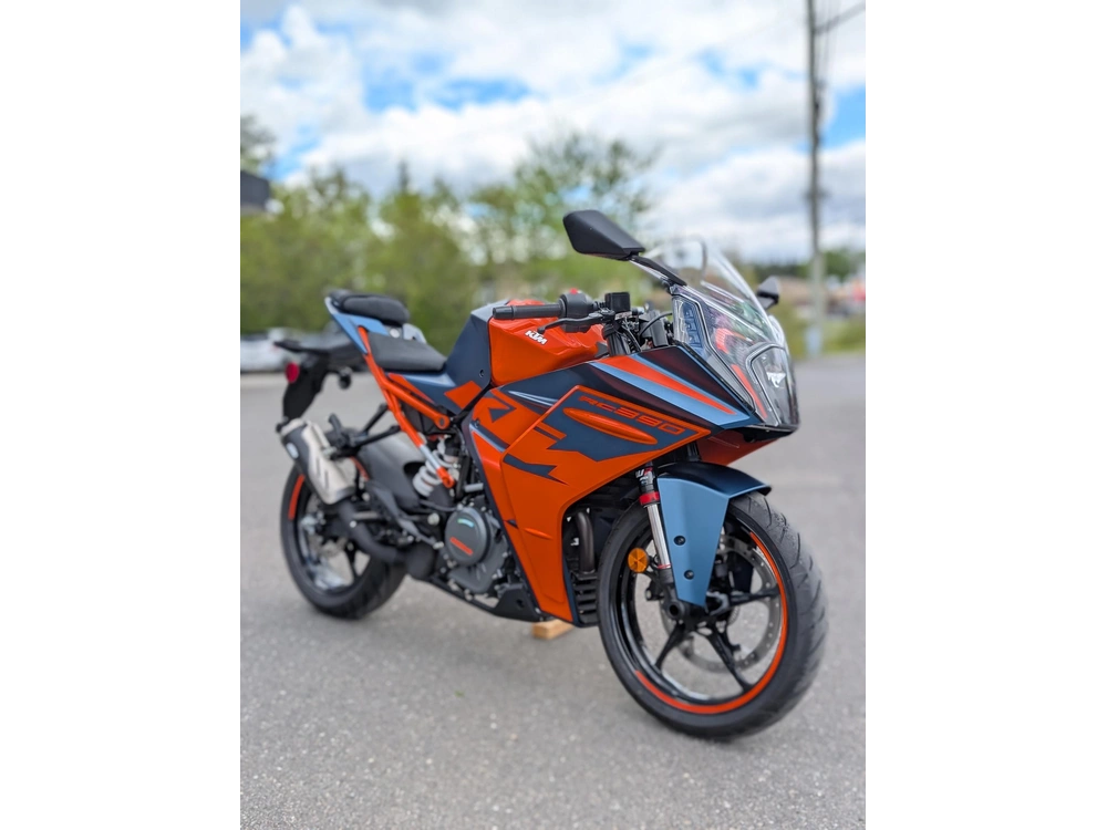 Ktm Rc 390 Rc390 🎯 Moto Sport 210km Ninja 400 R3 Cbr500r Lightweight Performance Presque Neuve 🟢 2023 alt