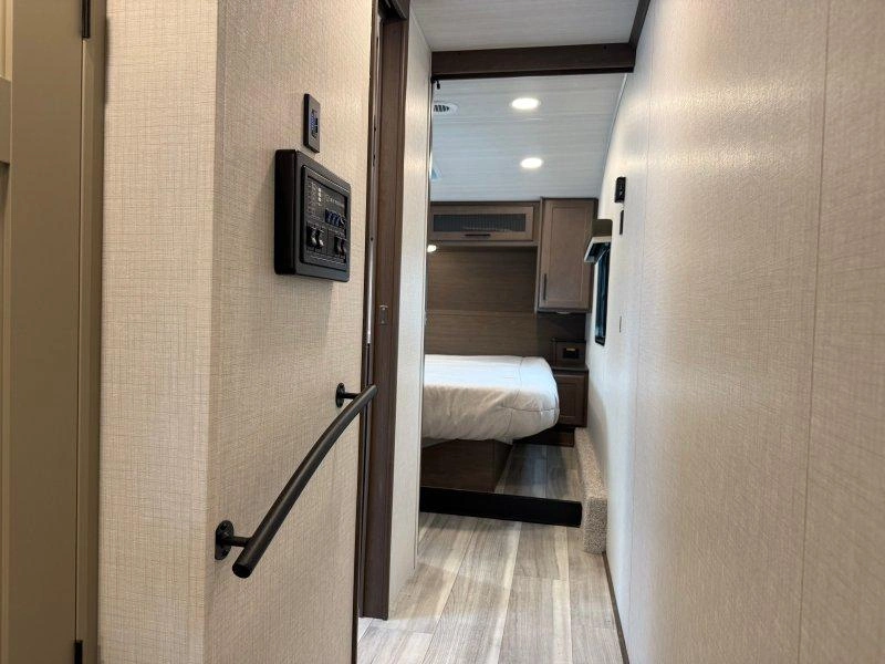 Keystone Rv Cougar 29mbd 2026 alt