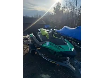 2019 Sea-Doo spark trix 2up thumbnail 3