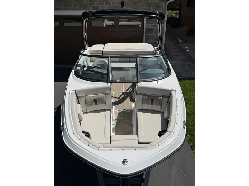 2025 Monterey Boats M20 SERIES thumbnail 5