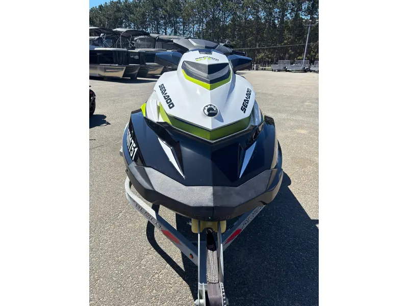 2017 Sea-Doo GTI SE 155 thumbnail 3