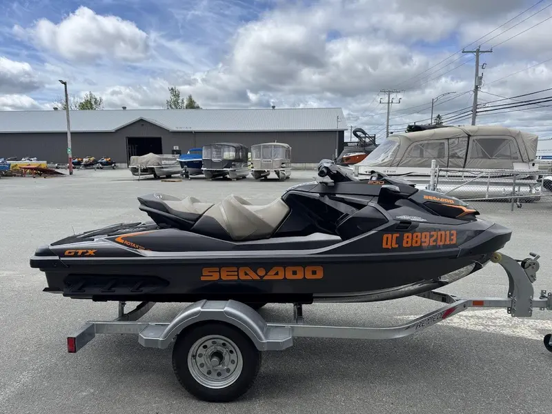 2023 Sea-Doo GTX 230 AUDIO thumbnail 2