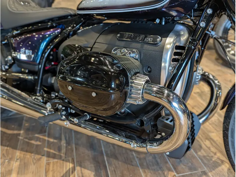 2022 BMW R 18 // Option 719 Galaxy Dust Metallic/Titan Silver Metallic thumbnail 6