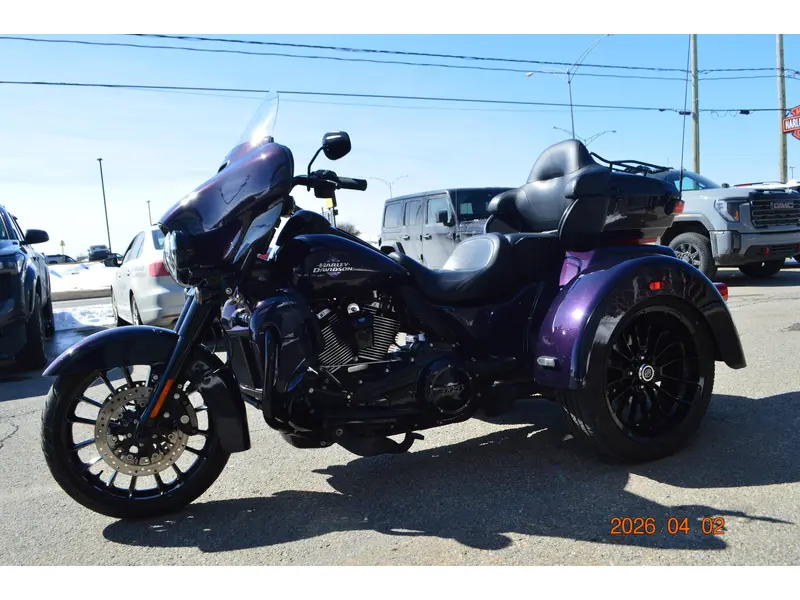 2025 Harley-Davidson FLHTCUTG thumbnail 5