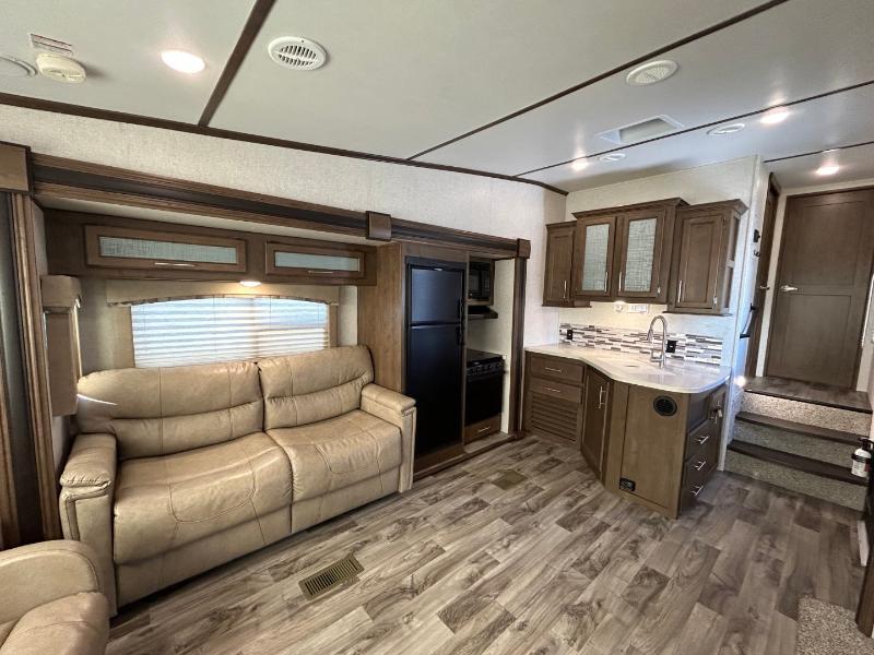 2019 Keystone RV Cougar thumbnail 14