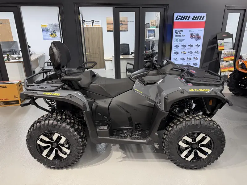 2026 Can-Am OUTLANDER MAX ELECTRIQUE thumbnail 2
