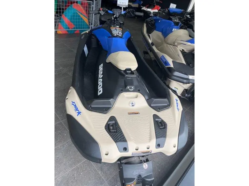 2025 Sea-Doo Spark Trixx 1P (Audio) thumbnail 3
