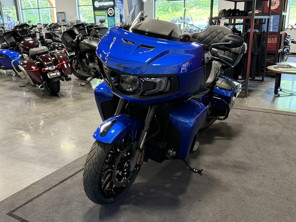 2026 Indian Motorcycle Pursuit Dark Horse 112 alt