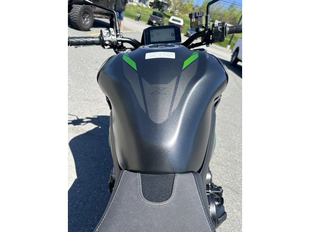2026 Kawasaki Z900 Se alt
