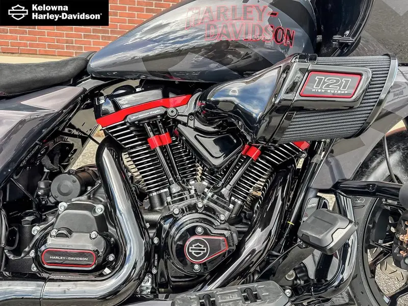 2026 Harley-Davidson FLTRXSTSE - CVO™ Road Glide® ST thumbnail 11