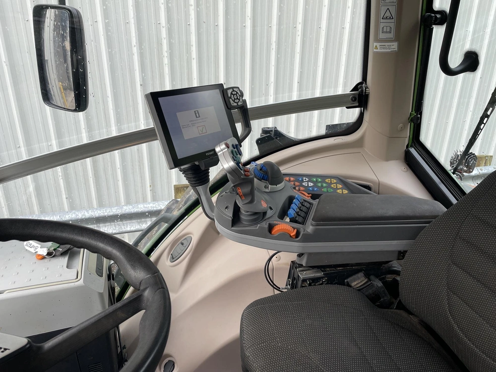 Fendt 824s4 2022 alt