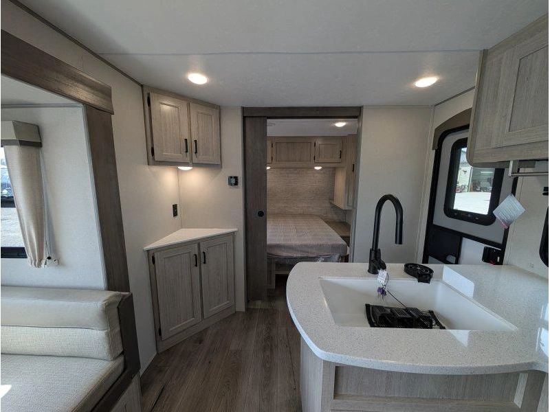 Coachmen Catalina 273dbhck 2026 alt