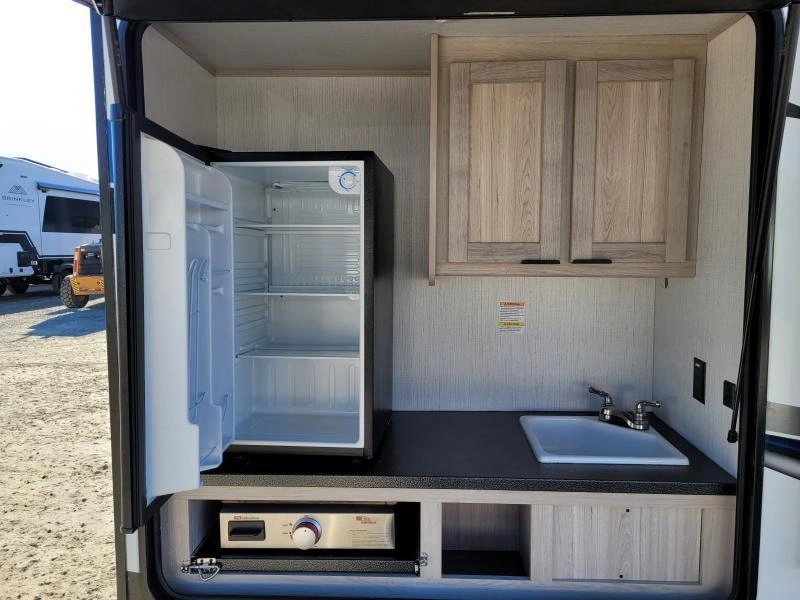 2022 Cruiser Rv Shadow Cruiser 239rb alt