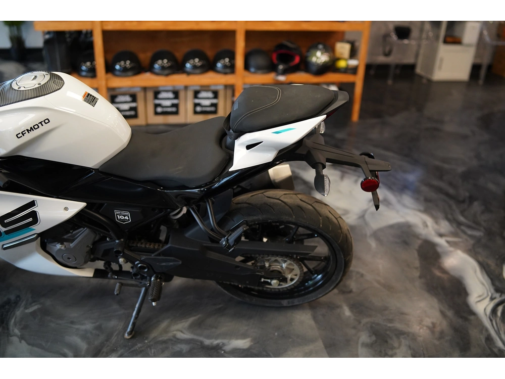 2024 Cfmoto 300 Ss alt