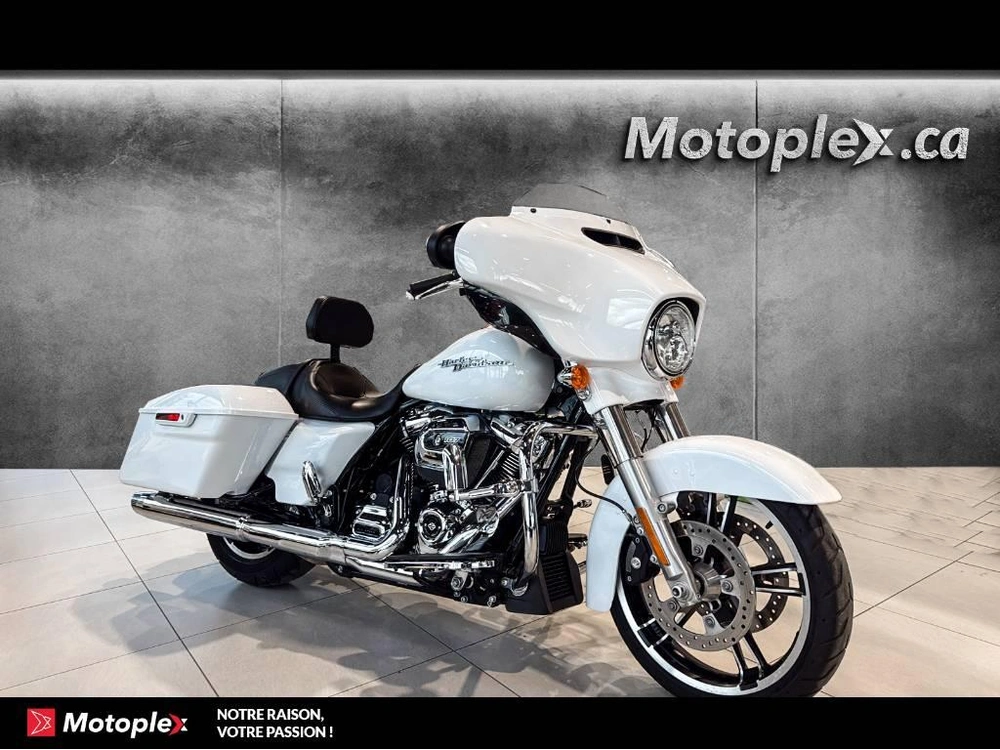 Harley-davidson Street Glide Flhxs 2017 alt
