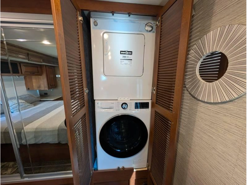 Fleetwood Expedition 38b 2012 alt