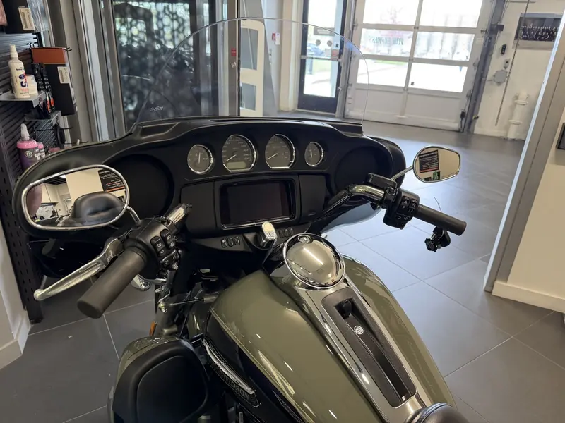 2021 Harley-Davidson FLHTCUTG Tri Glide Ultra FLHTCUTG thumbnail 5