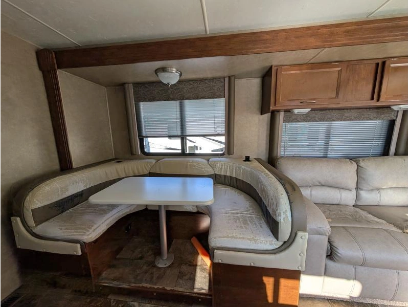 Coachmen Pursuit 31db 2014 alt