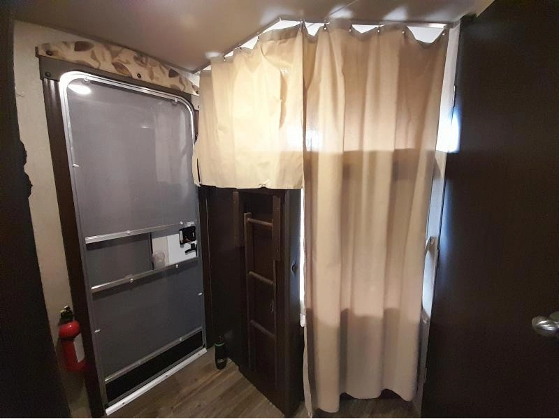 Forest River Cherokee Grey Wolf 26cks 2017 alt