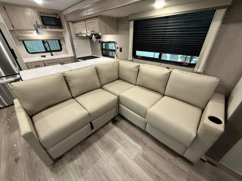2026 Coachmen Catalina 323maze alt