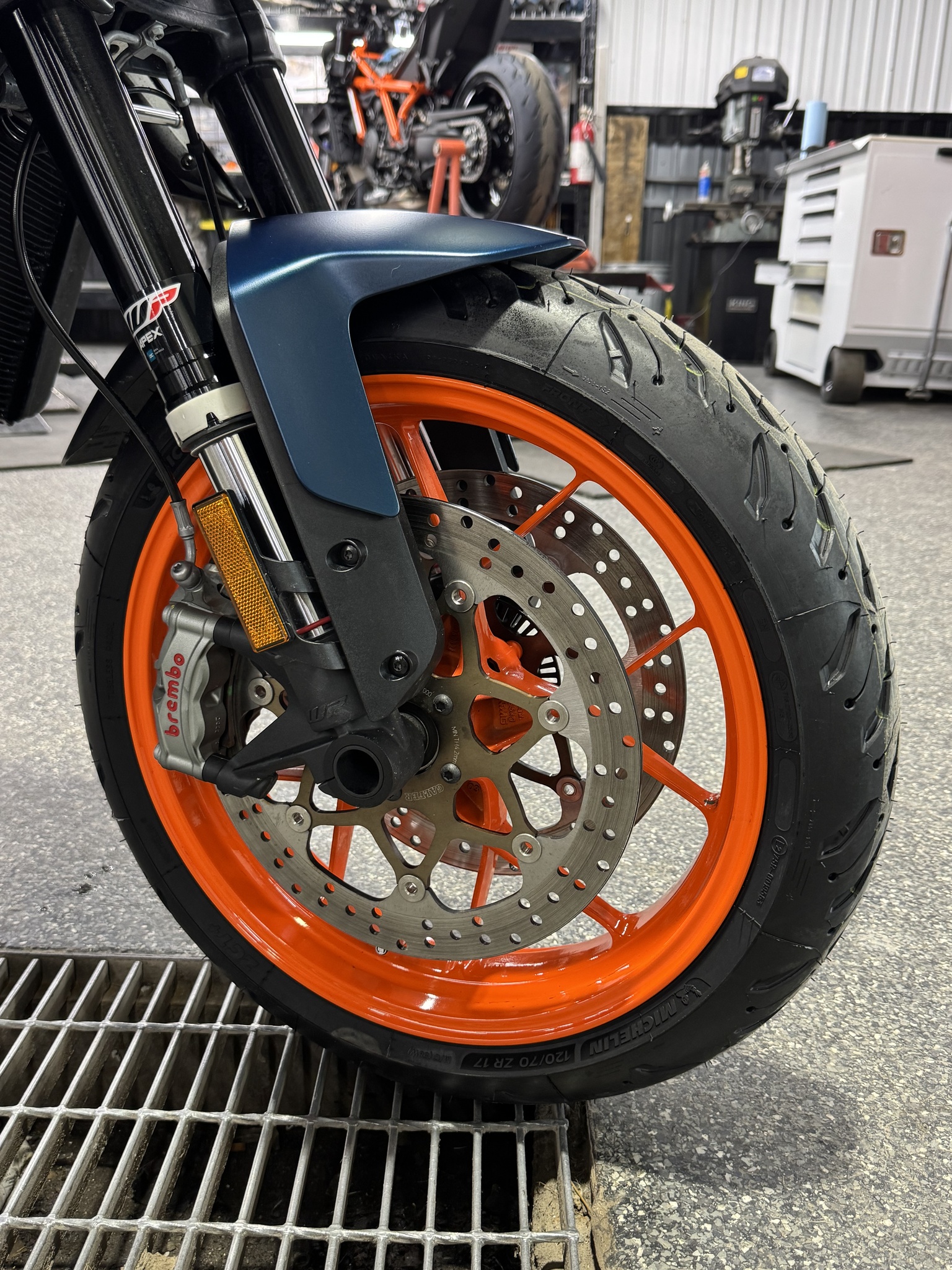 2022 KTM DUKE 890 R thumbnail 12