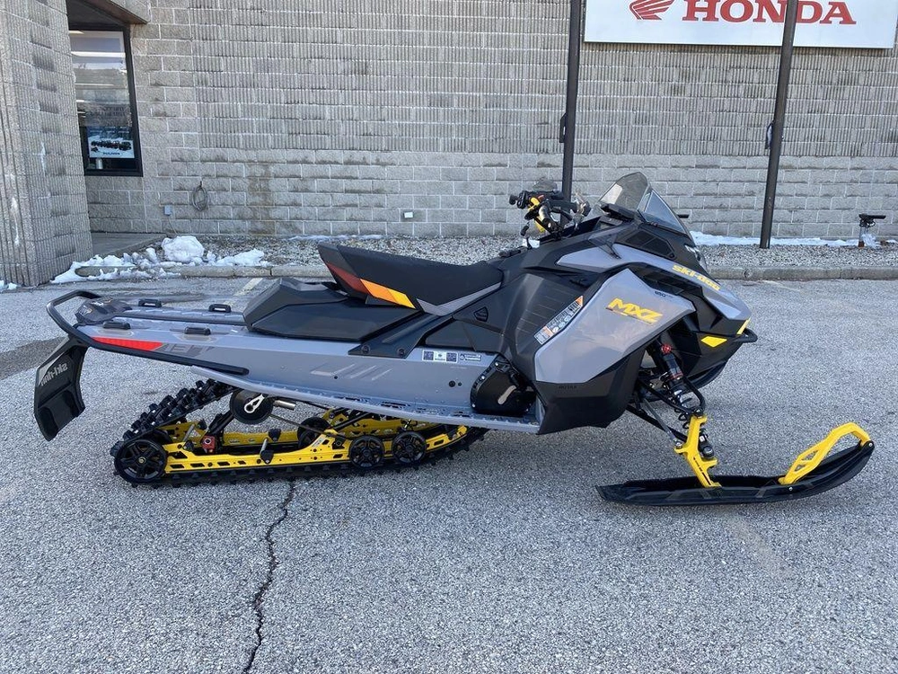 2026 Ski-doo Mxz® Adrenaline® With Blizzard® Package 850 E-tec 137 Ice R. Xt 1.25 alt
