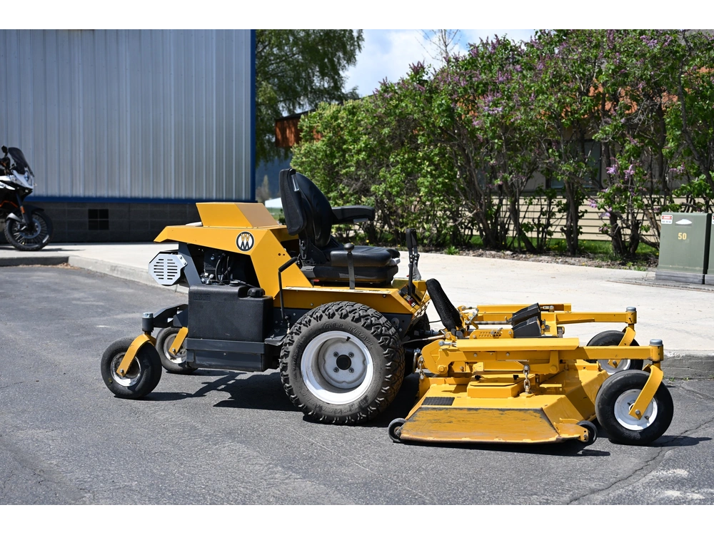 2017 Walker Mh38i & 64" Deck alt