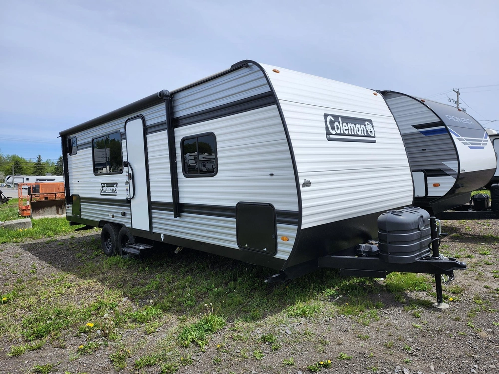2025 Coleman 23b alt