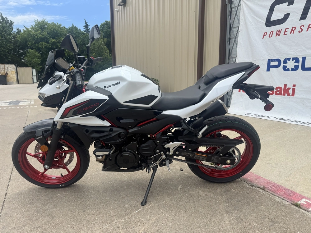 2026 Kawasaki Z500 Se Abs alt