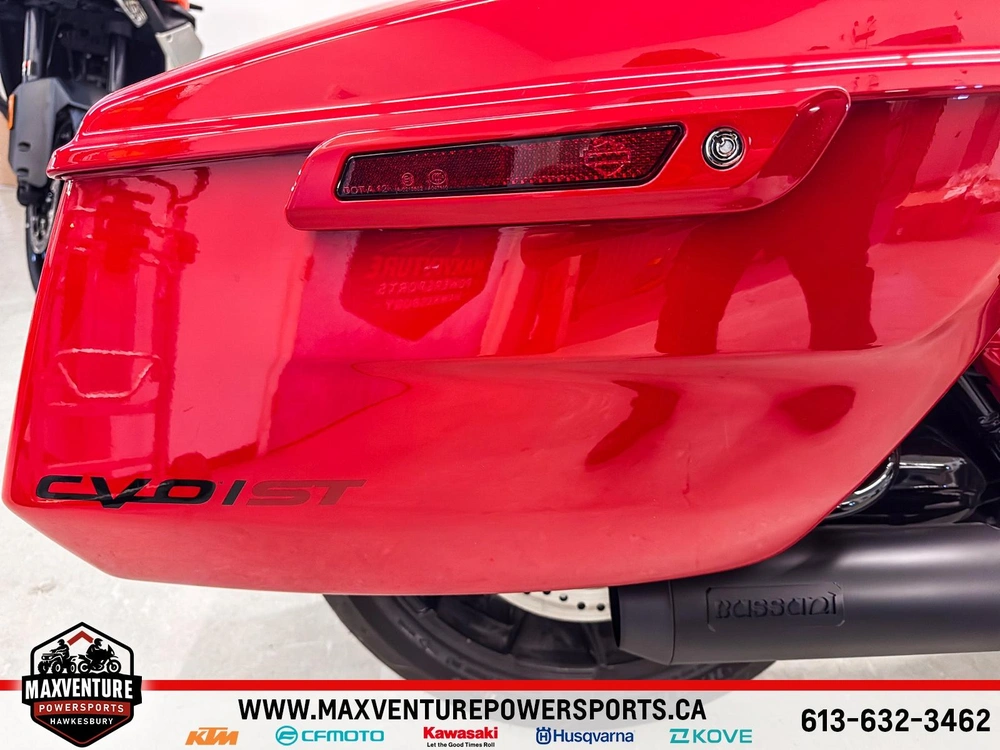 Harley-davidson Road Glide Cvo St 2025 alt