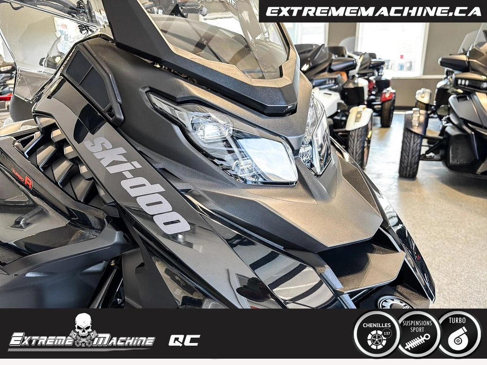 Skidoo Ski Doo Renegade X 900 Ace Turbo R Impeccable!!! 2025 alt