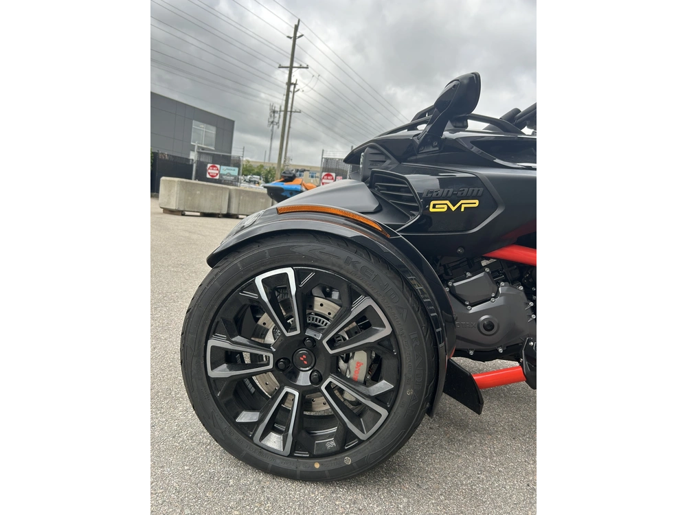 2024 Can-am F3-s (se6) alt
