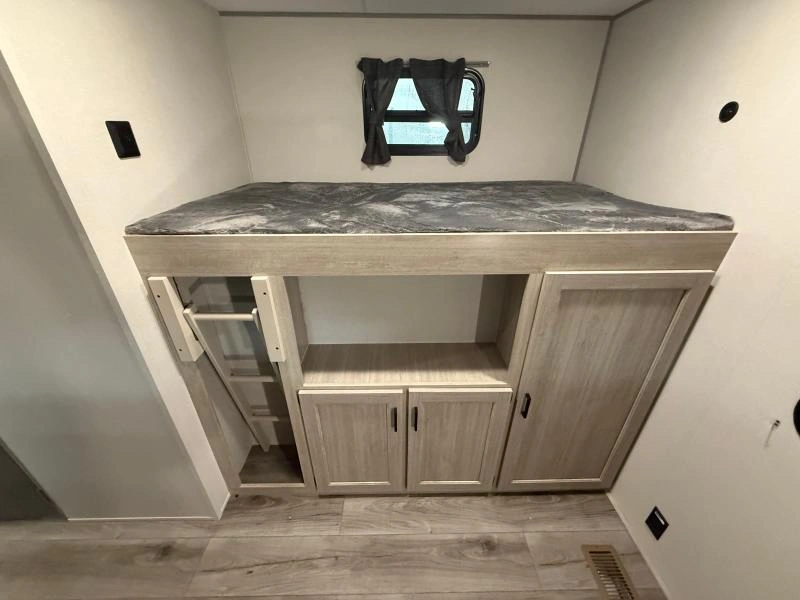 2026 Coachmen Catalina 323bhdsckl alt